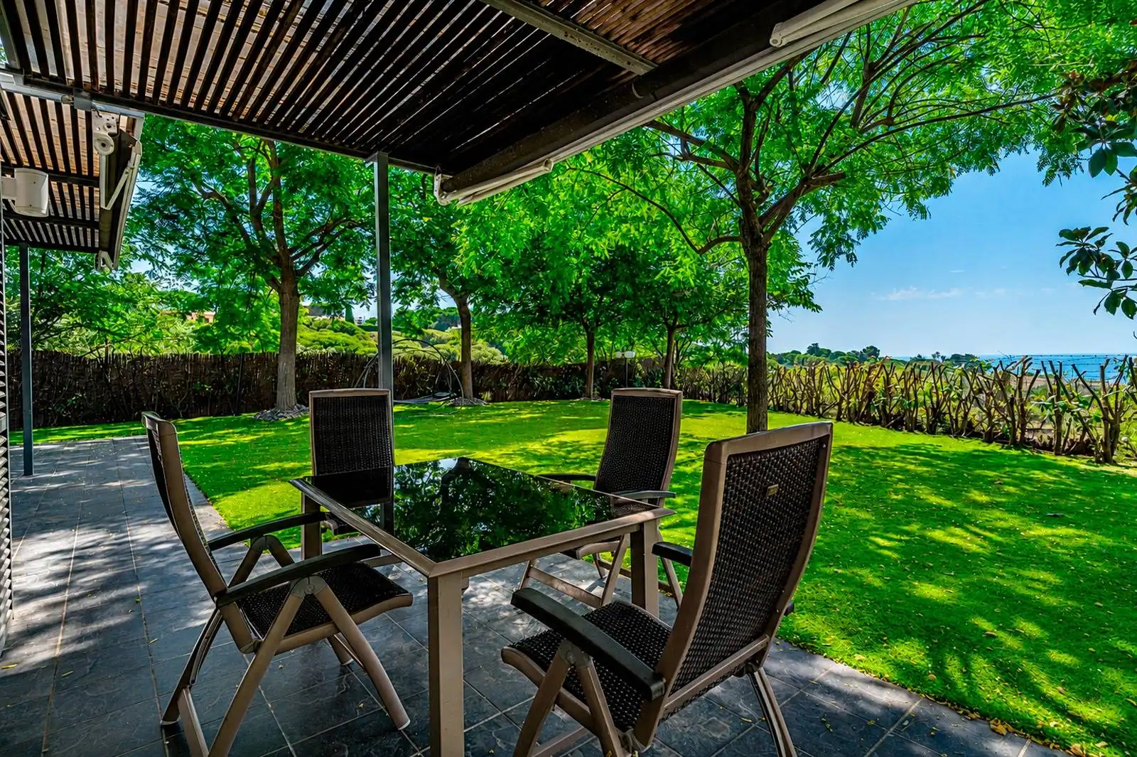 Terrasse von Haus oder Chalet zum Verkauf in Sant Vicenç de Montalt mit Klimaanlage, Heizung und Privatgarten