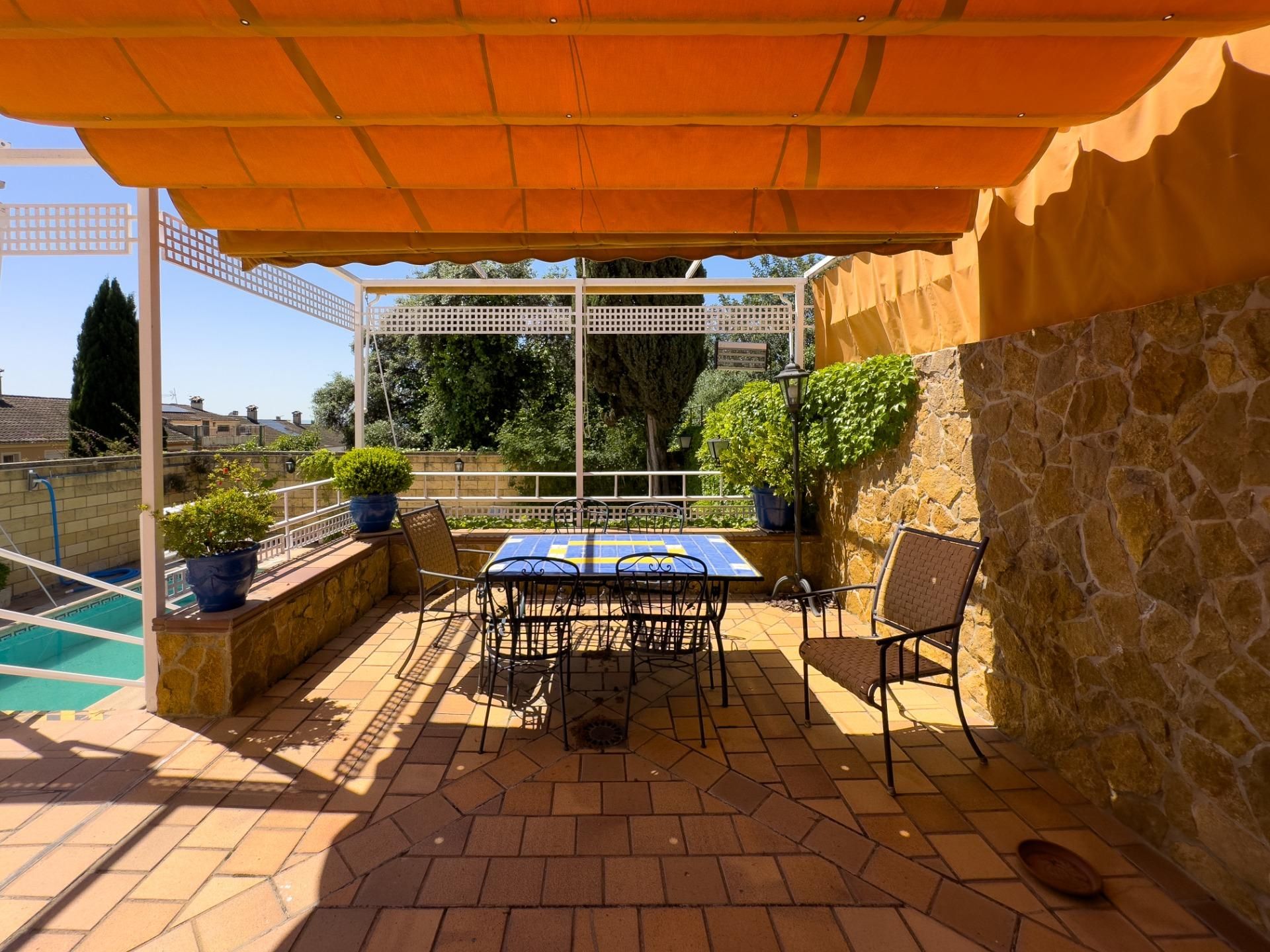 Terrassa de Casa o xalet en venda en  Córdoba Capital amb Aire condicionat, Calefacció i Jardí privat