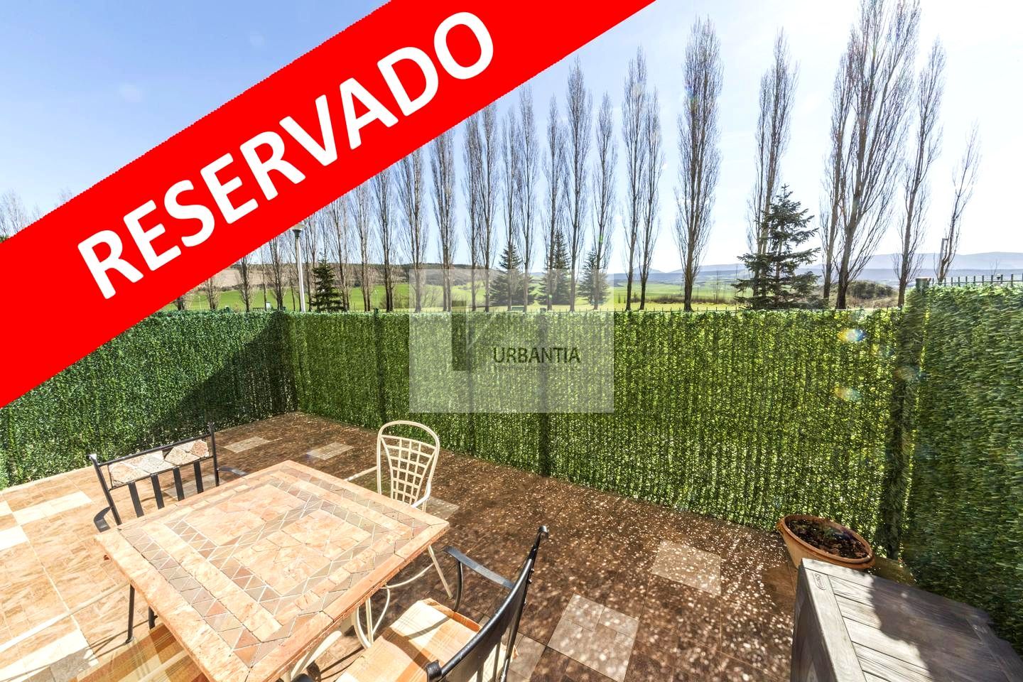 Garden of Planta baja for sale in  Pamplona / Iruña  with Air Conditioner, Heating and Private garden