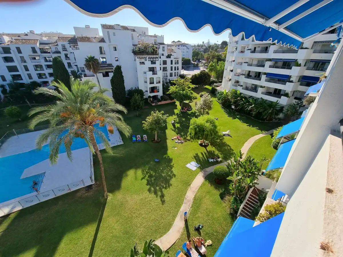 Apartament amb piscina en venda a Nueva Andalucía, imagen 19