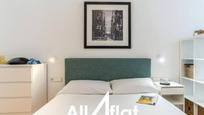 Bedroom of Flat to rent in  Barcelona Capital  with Air Conditioner, Heating and Parquet flooring