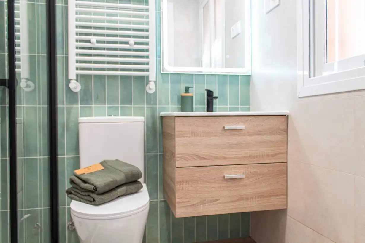 Baño de Piso en venta en Madrid con Aire acondicionado, Calefacción y Amueblado