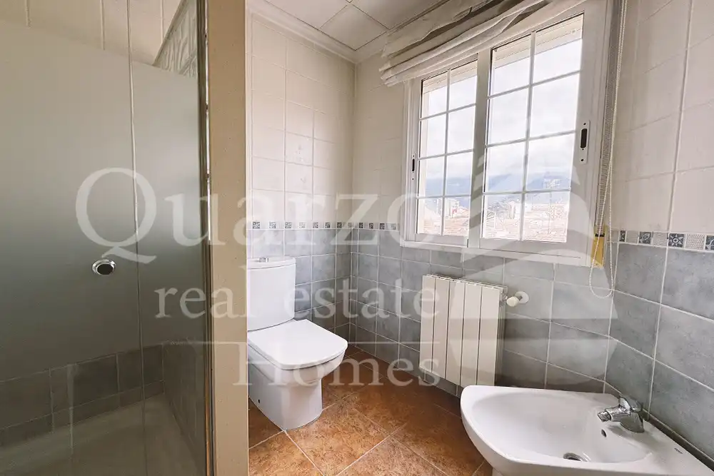 Doppelhaushälfte mit Terrasse zum Verkauf in Carrer Doctor F. Alonso, imagen 27