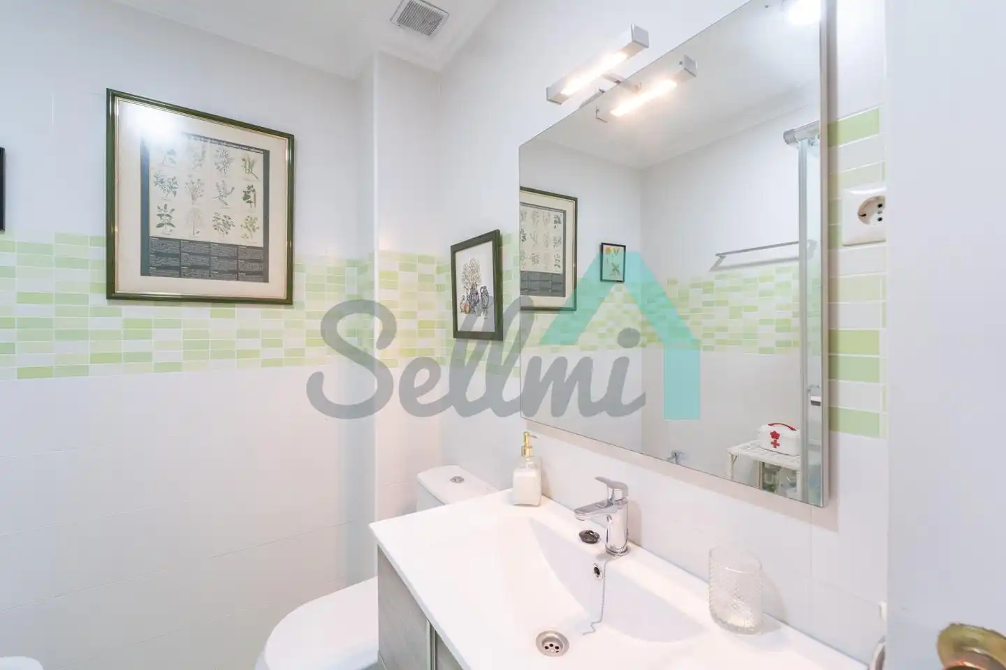 Baño de Casa o chalet de alquiler en Ribadesella con Jardín privado, Parquet y Terraza