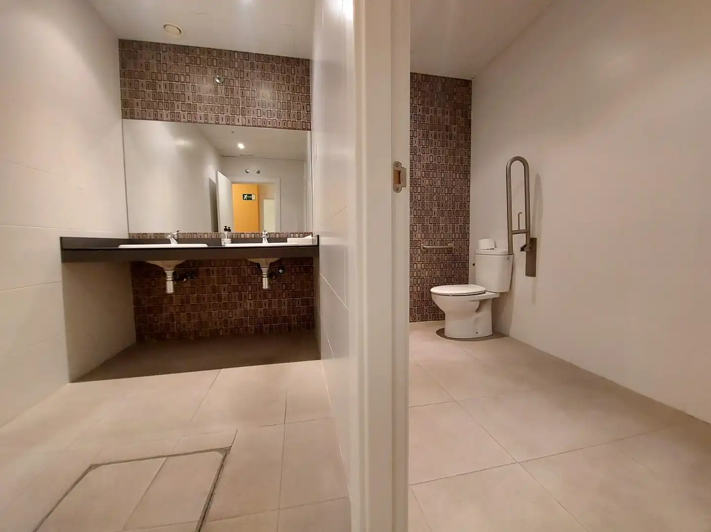 Business premises for sale in Logroño - Duquesa de la Victoria, imagen 21