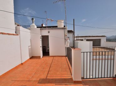 Casa a schiera con balcone in vendita a Calle San Ildefonso