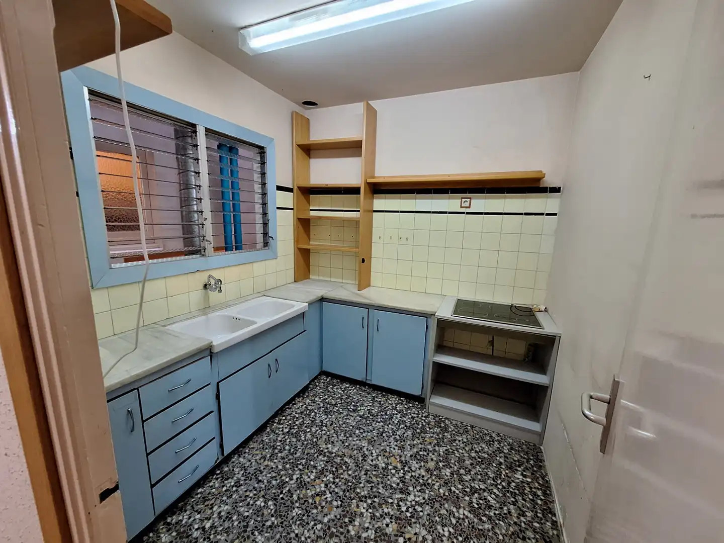 Cuina de Casa adosada en venda en El Prat de Llobregat amb Aire condicionat, Calefacció i Jardí privat