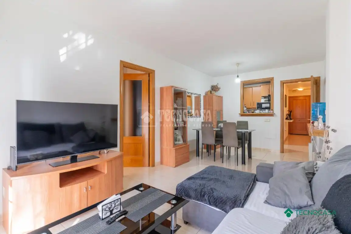 Living room of Flat for sale in Roquetas de Mar  with Furnished and Balcony
