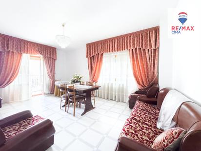 Living room of Flat for sale in Baza  with Heating, Terrace and Balcony