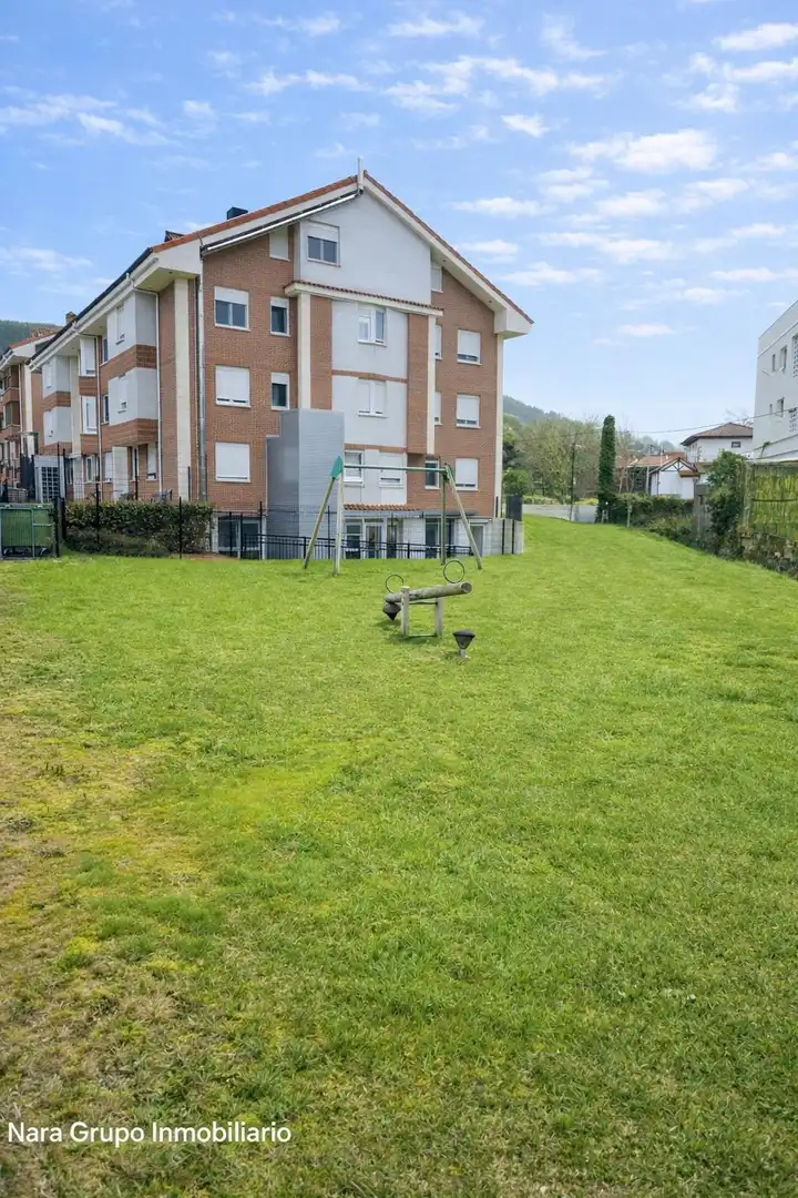 Aparcament de Pis en venda en Meruelo amb Calefacció, Jardí privat i Terrassa