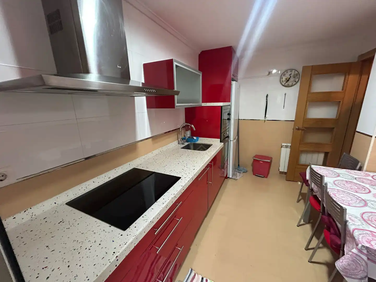 Cocina de Piso de alquiler en Corvera de Toranzo con Calefacción, Jardín privado y Terraza