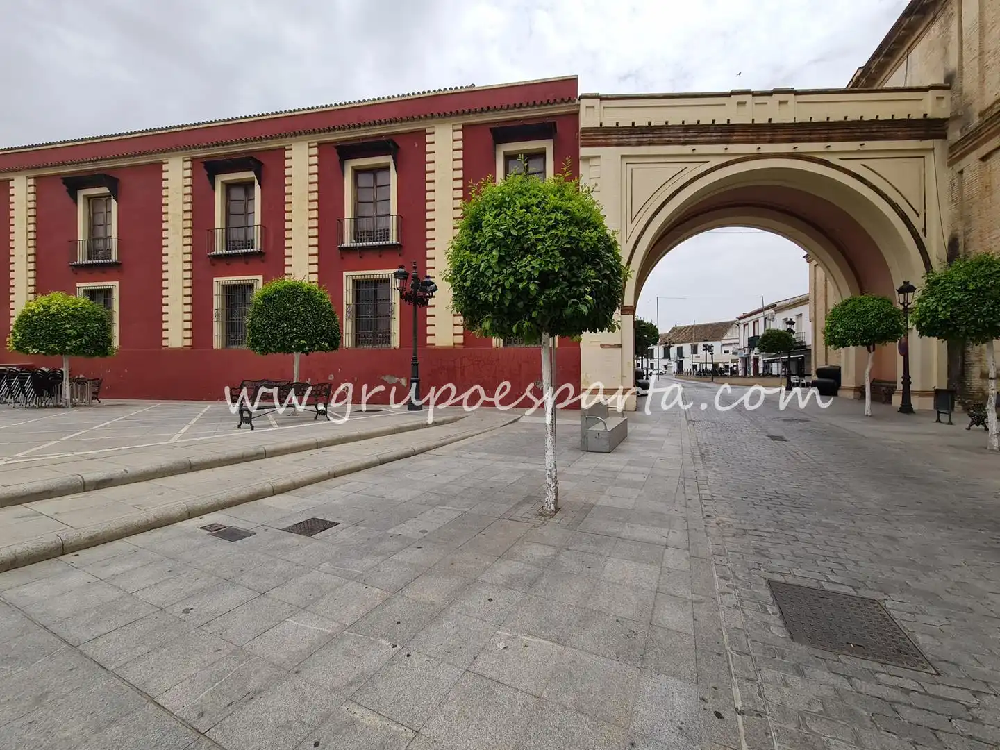 Vista exterior de Casa adosada en venta en Umbrete