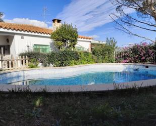 Swimming pool of House or chalet to rent in Chiva  with Air Conditioner, Heating and Private garden