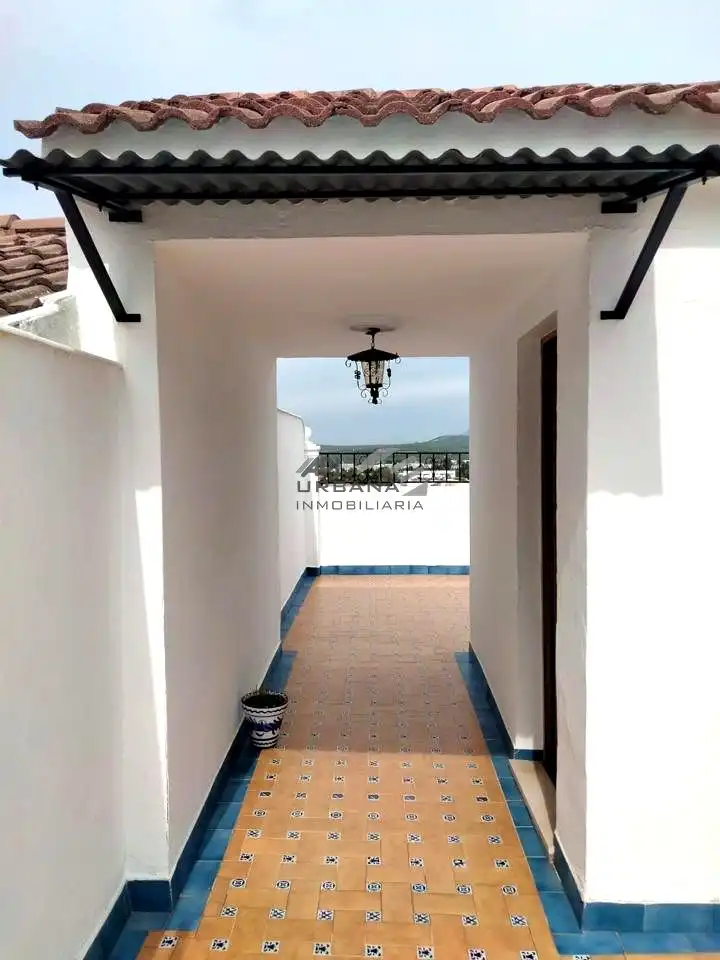 Vista exterior de Casa o chalet en venta en Lucena con Aire acondicionado, Terraza y Trastero