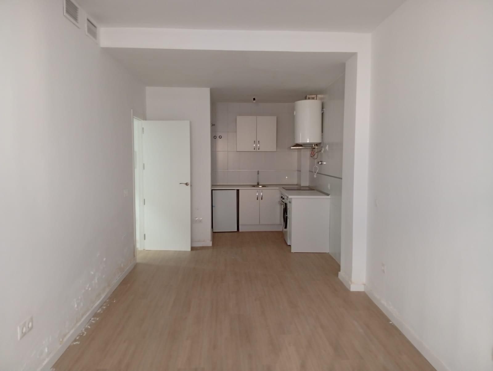 Planta baixa en venda a Calle CARBONEROS, La Trinidad