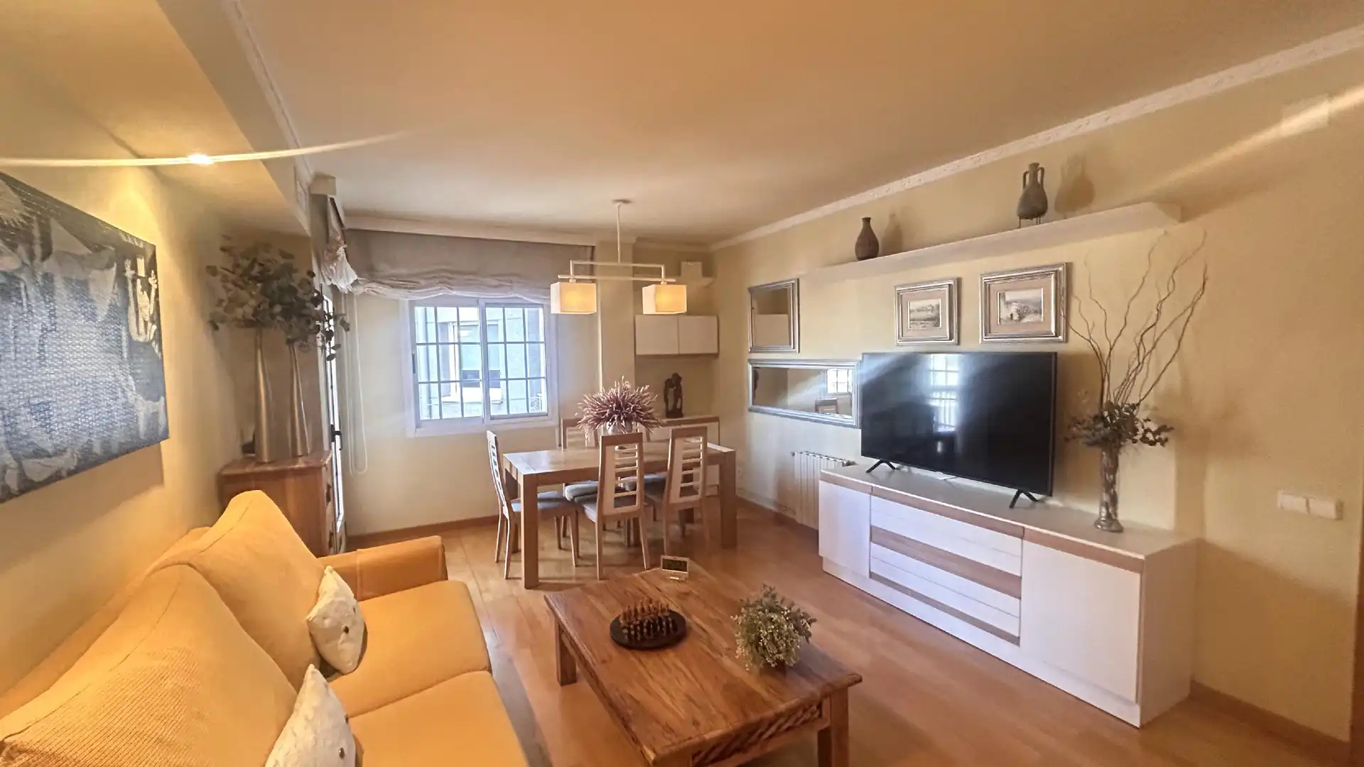 Sala de estar de Piso en venta en Sant Boi de Llobregat con Aire acondicionado, Calefacción y Balcón