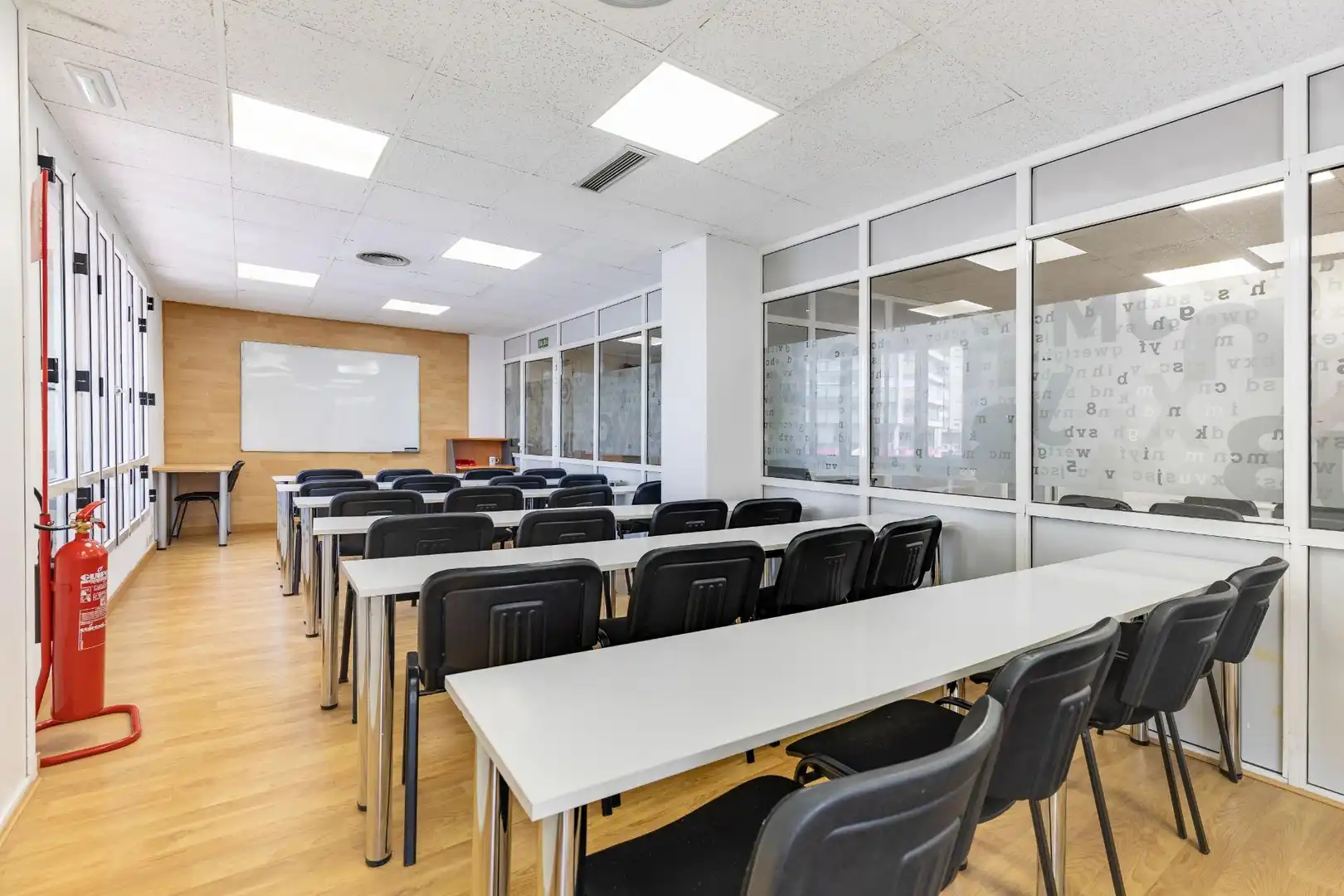 Office for rent in Valencia  with Air Conditioner and Heating