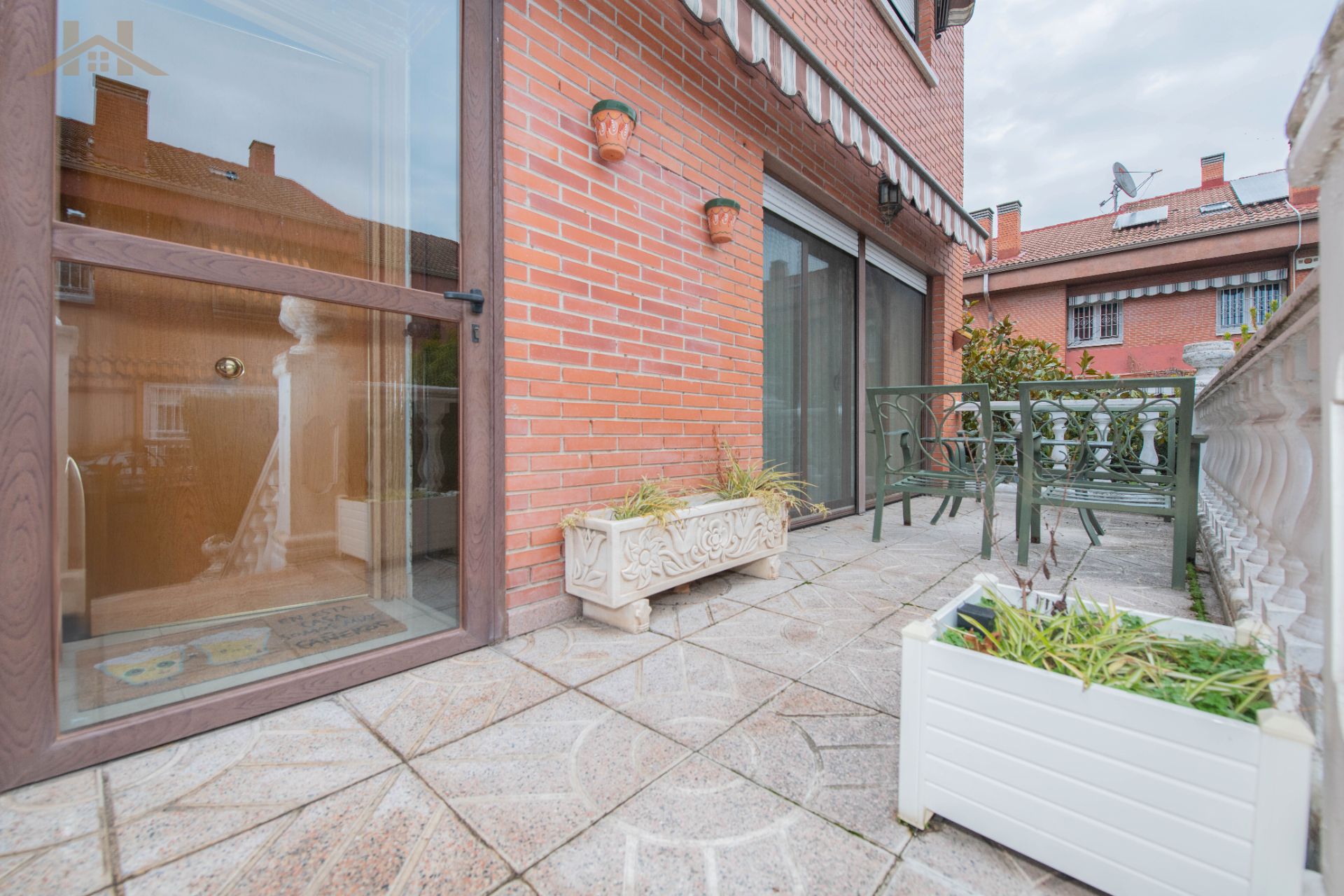 Terrace of House or chalet for sale in Móstoles  with Air Conditioner, Heating and Private garden