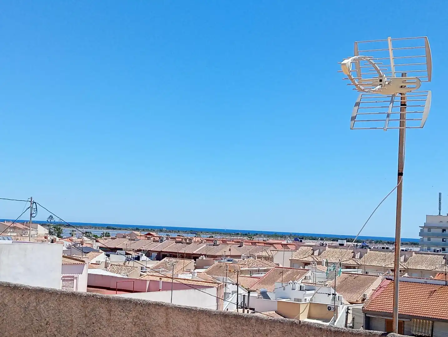 Vista exterior de Apartamento en venta en San Pedro del Pinatar con Aire acondicionado y Amueblado