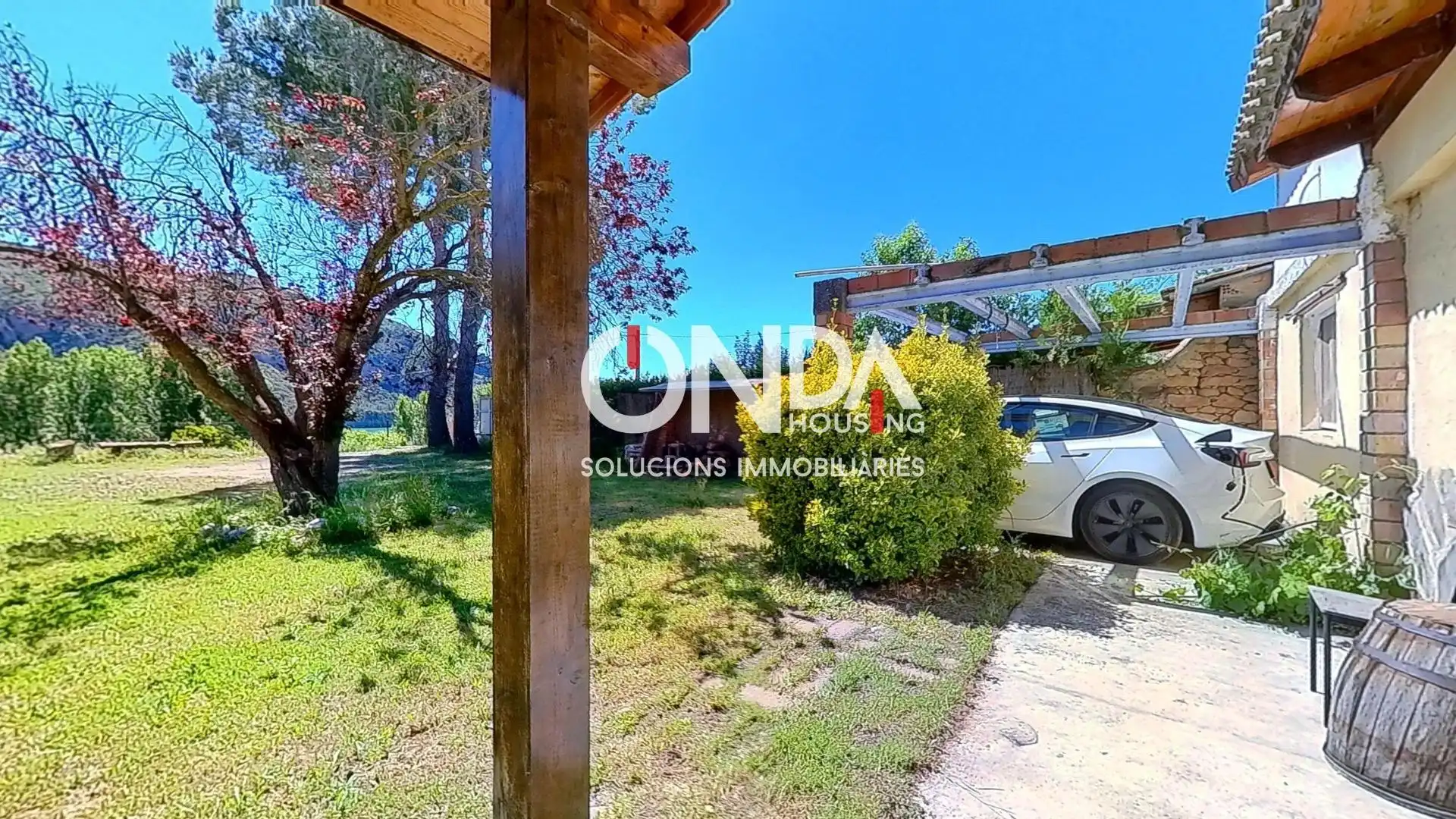 Houses for sale in Camarasa  with Heating, Private garden and Parquet flooring