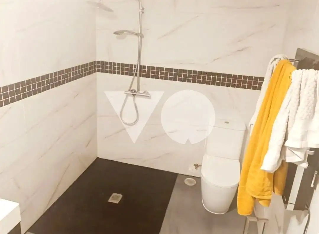 Baño de Planta baja en venta en Madrid con Aire acondicionado, Calefacción y Trastero