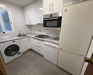 Cuina de Pis de lloguer en  Barcelona Capital amb Aire condicionat, Calefacció i Moblat