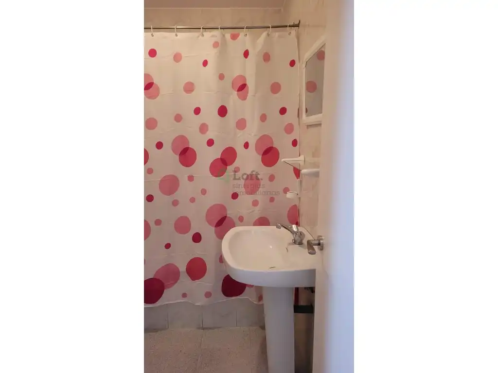 Badezimmer von Gebäude zum Verkauf in Badajoz