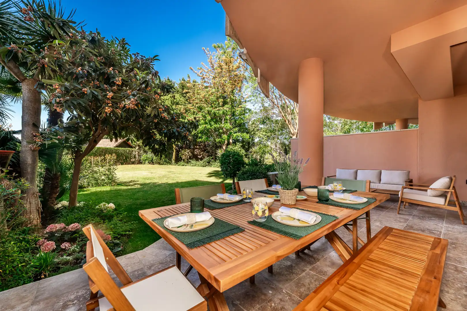 Wohnung mit Garten zum Verkauf in Nueva Andalucía