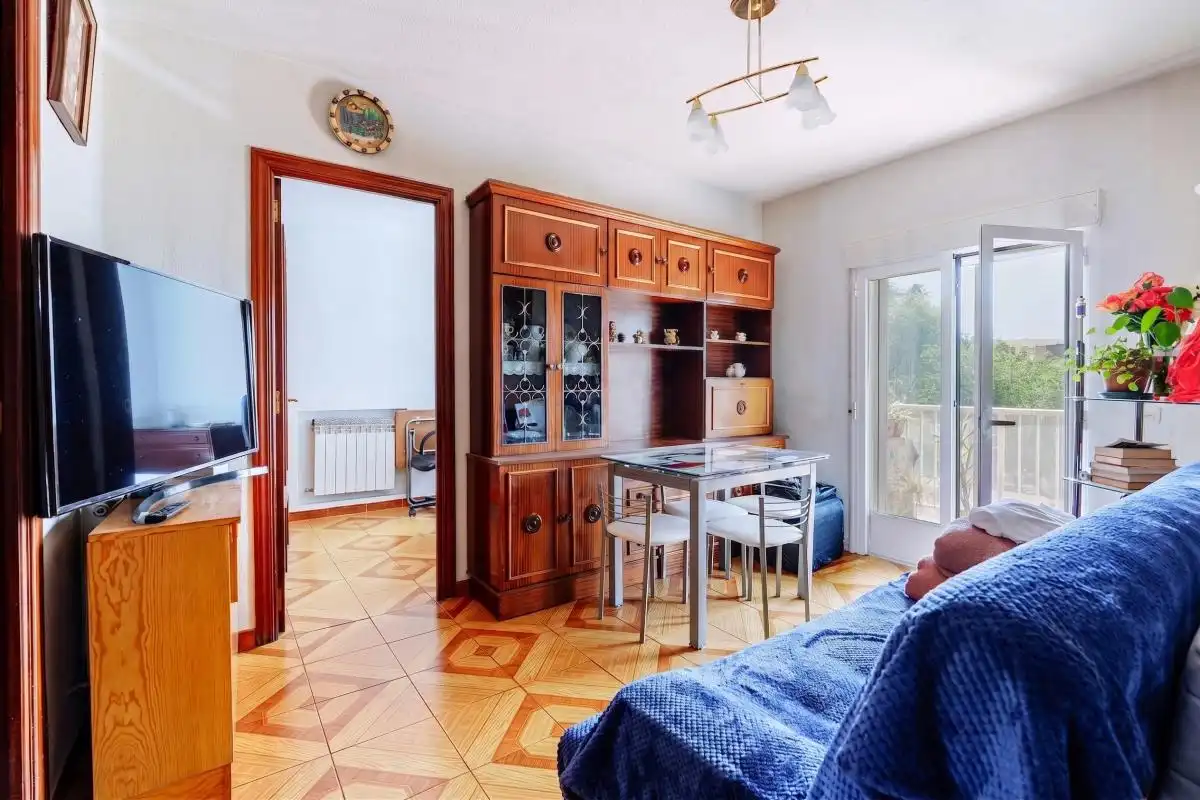 Sala de estar de Piso en venta en Madrid con Calefacción, Terraza y Amueblado