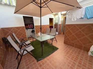 Casa aparellada en venda a Torredonjimeno