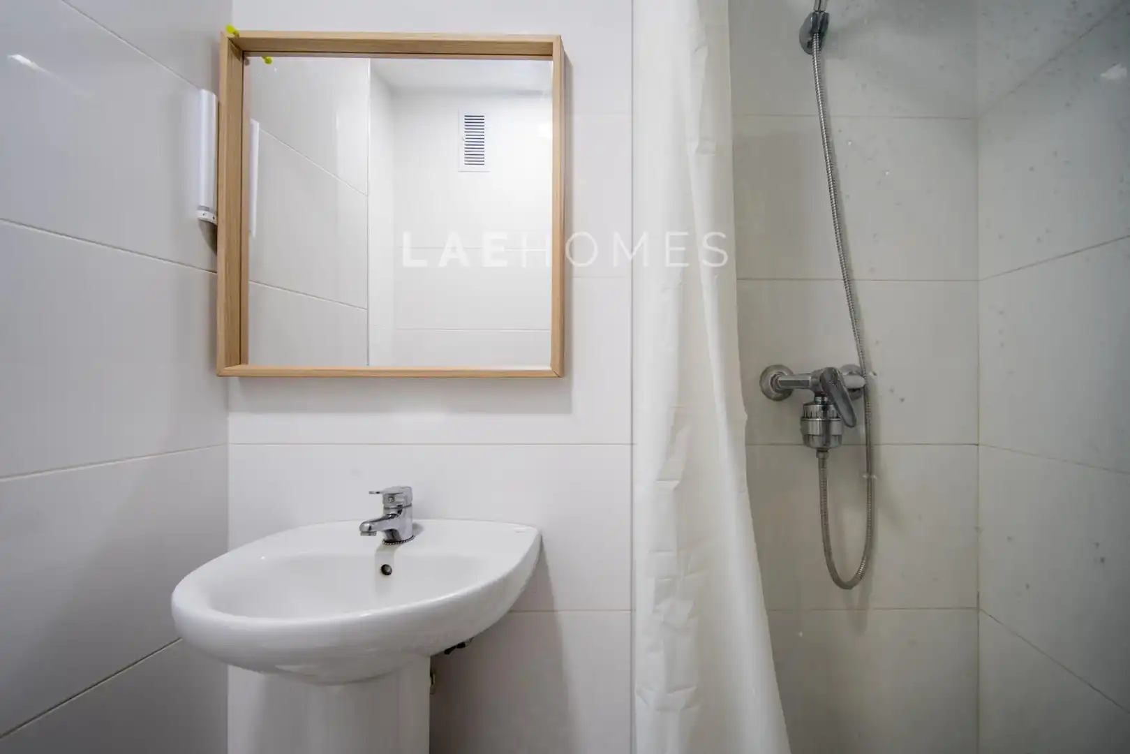 Bathroom of Flat for sale in Picassent  with Balcony