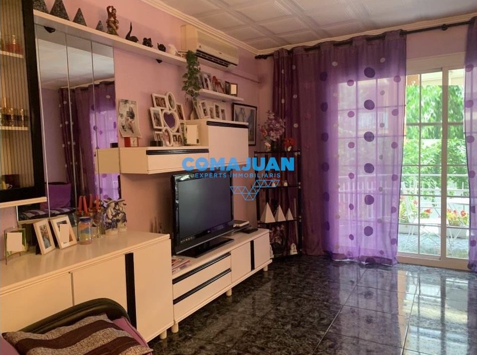 Sala d'estar de Pis en venda en Mataró amb Aire condicionat, Calefacció i Balcó