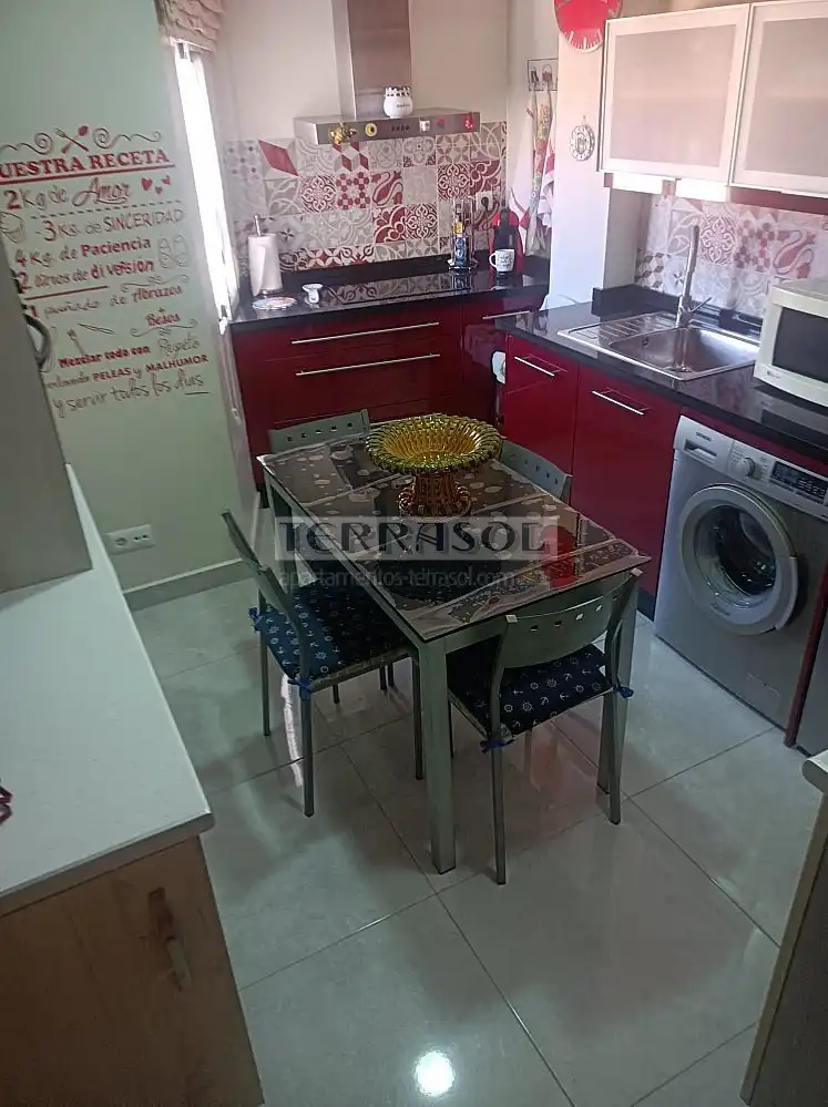 Cocina de Apartamento en venta en Vélez-Málaga con Aire acondicionado, Calefacción y Jardín privado
