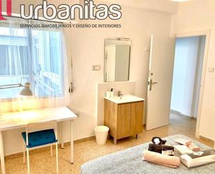 Flat to rent in Calle ARQS F Y JACOBO FLORENTIN, Vistalegre