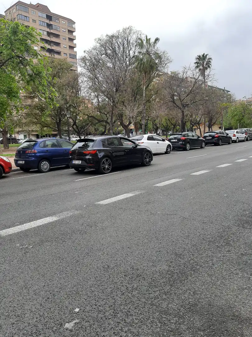 Außenansicht von Garage zur Miete in Valencia