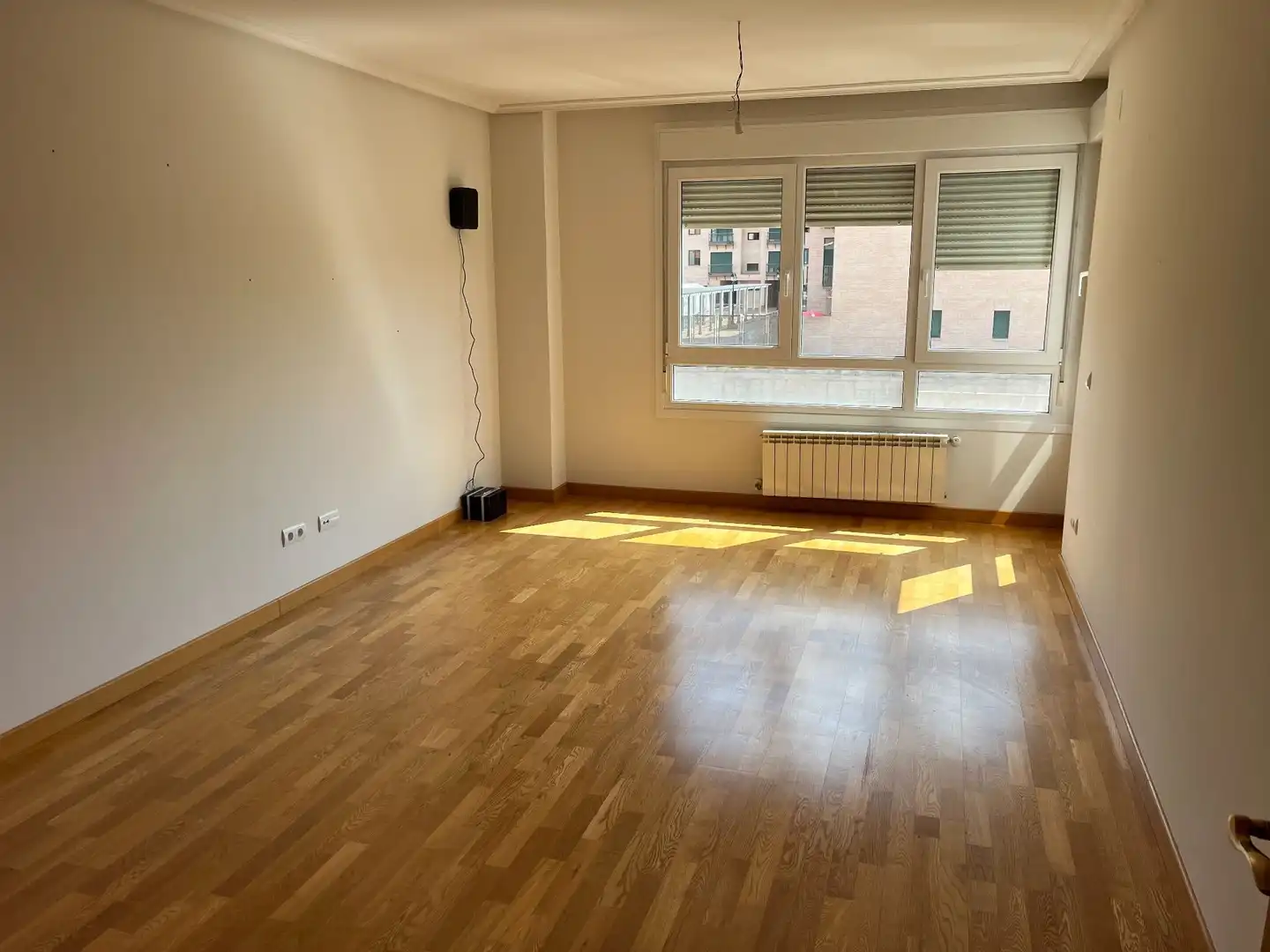 Living room of Flat for sale in Ávila  with Heating, Storage room and Community pool