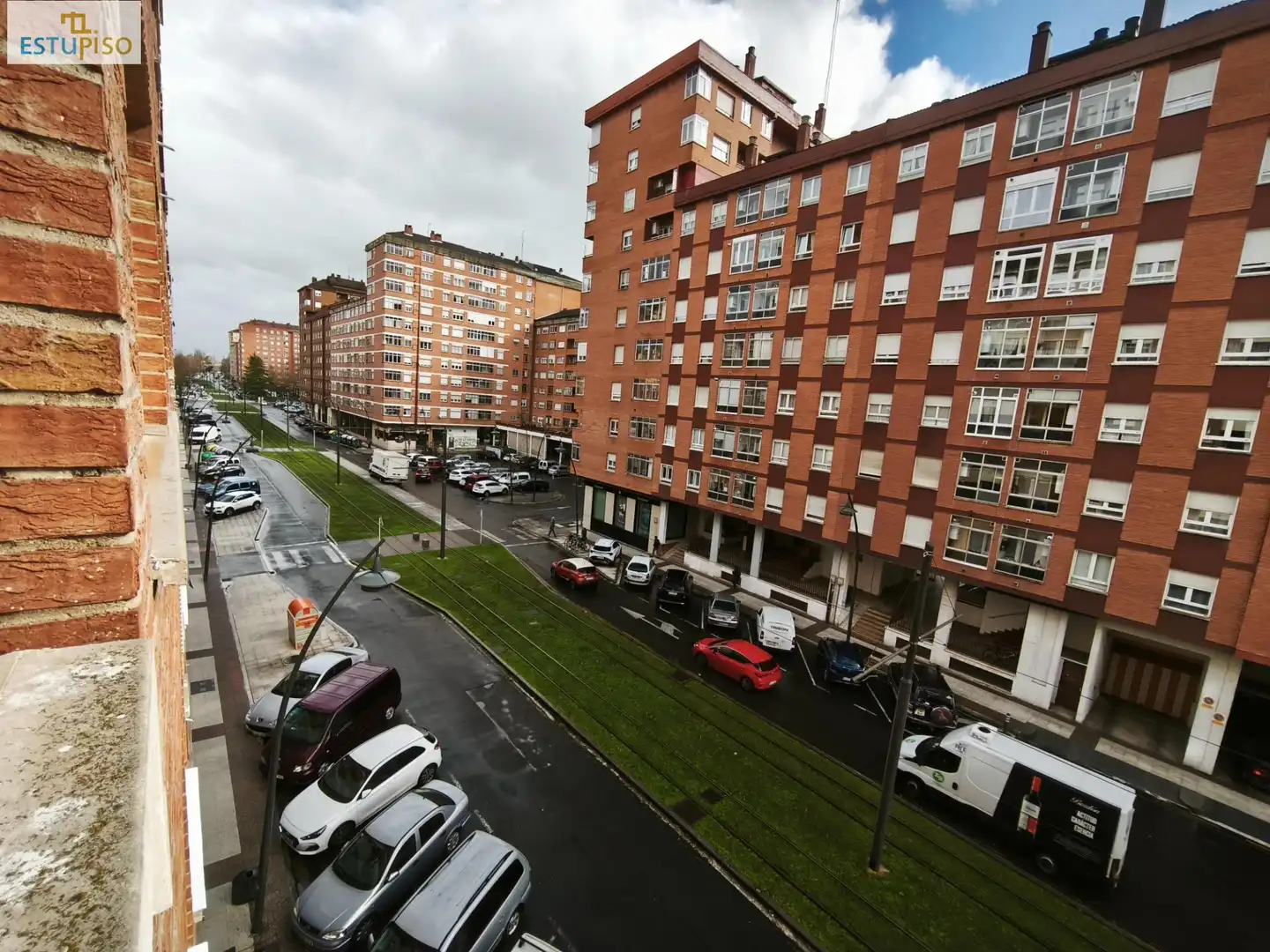 Vista exterior de Pis en venda en Vitoria - Gasteiz amb Calefacció, Parquet i Terrassa