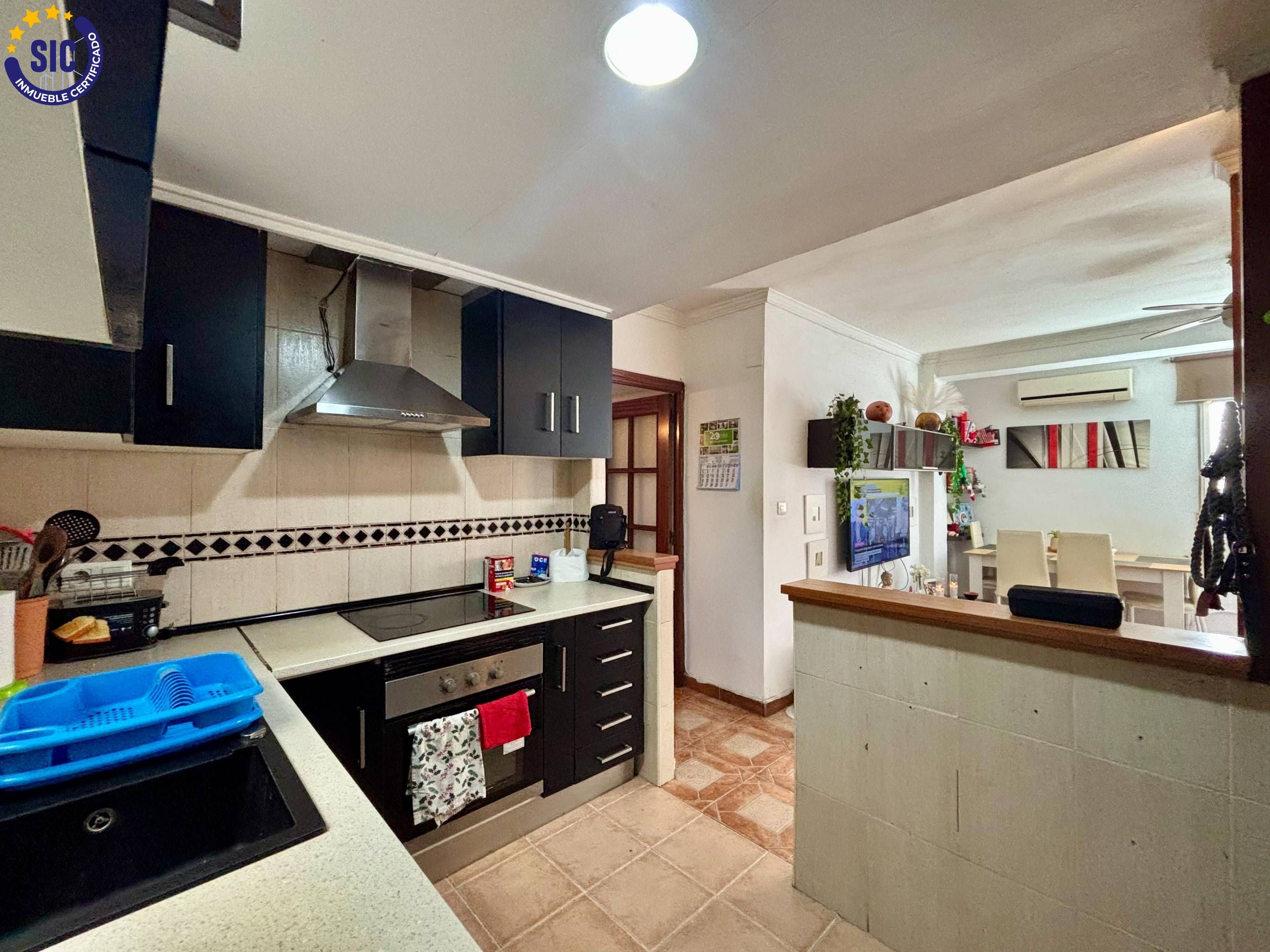 Kitchen of Flat for sale in  Valencia Capital  with Air Conditioner and Heating