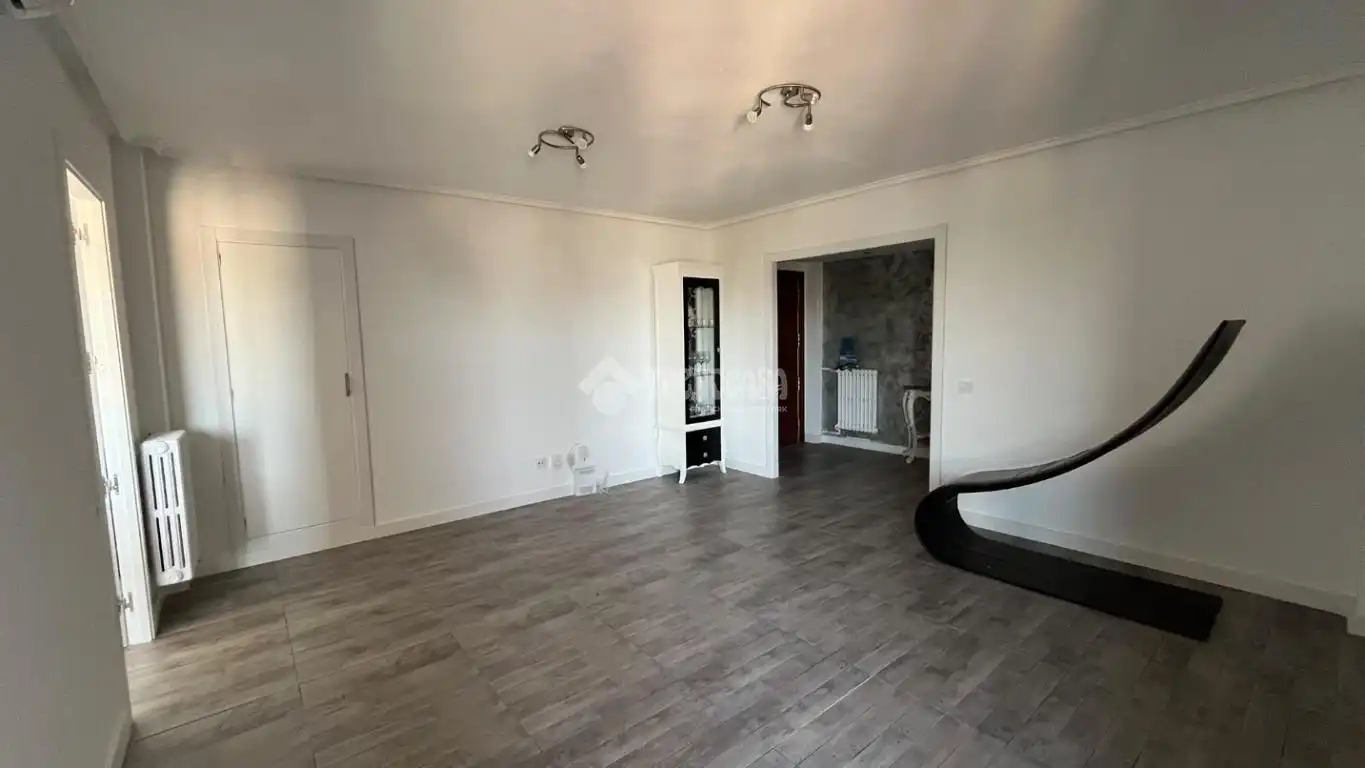 Habitación de Piso en venta en Zaragoza con Aire acondicionado, Calefacción y Parquet