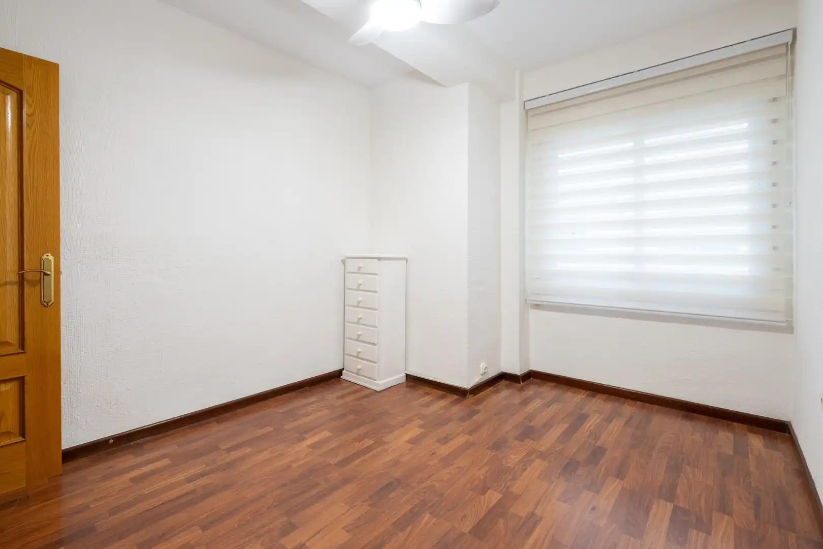 Dormitori de Pis en venda en Almería amb Aire condicionat, Calefacció i Parquet