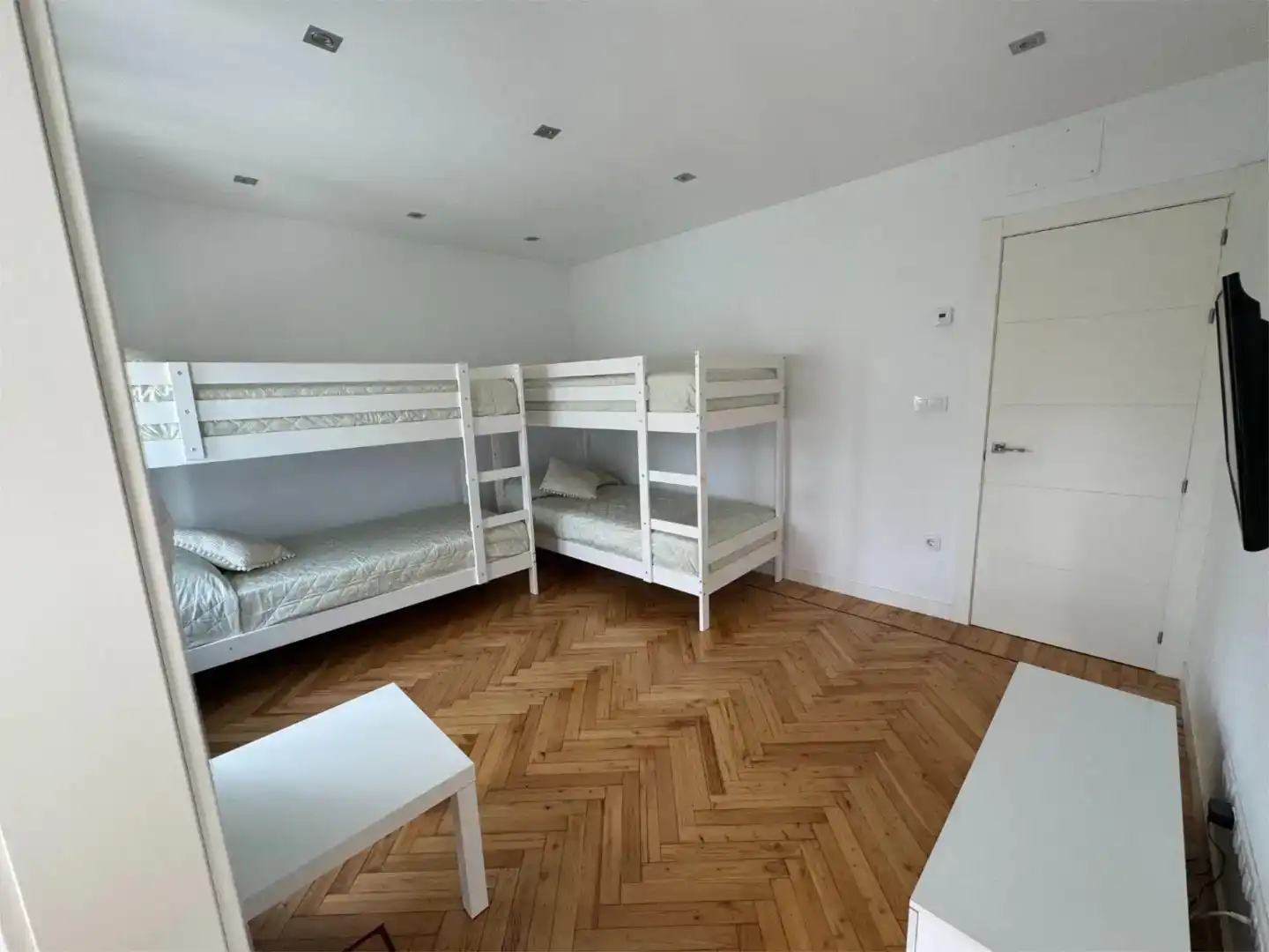 Bedroom of Detached homes for rent in Polanco  with Private garden, Parquet flooring and Furnished