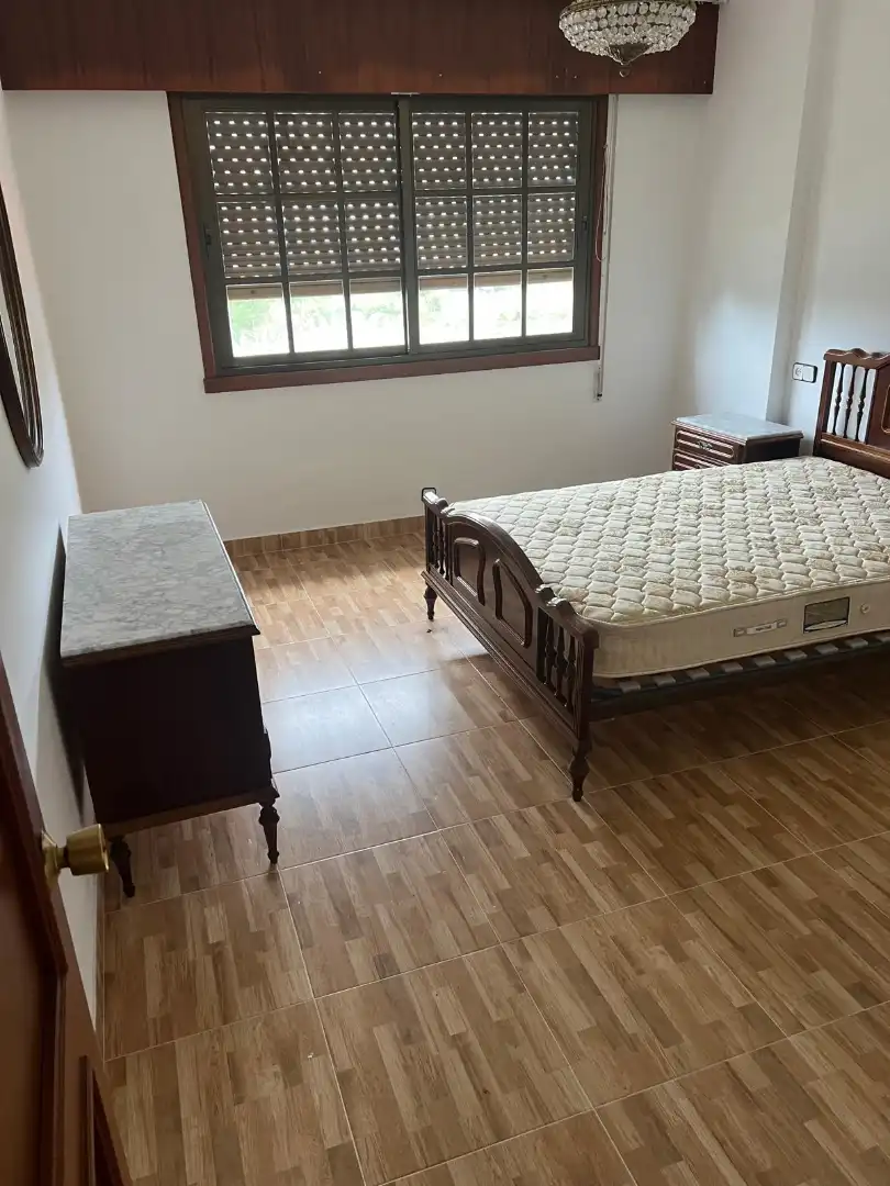 Dormitori de Casa o xalet en venda en Arteixo amb Jardí privat, Parquet i Terrassa