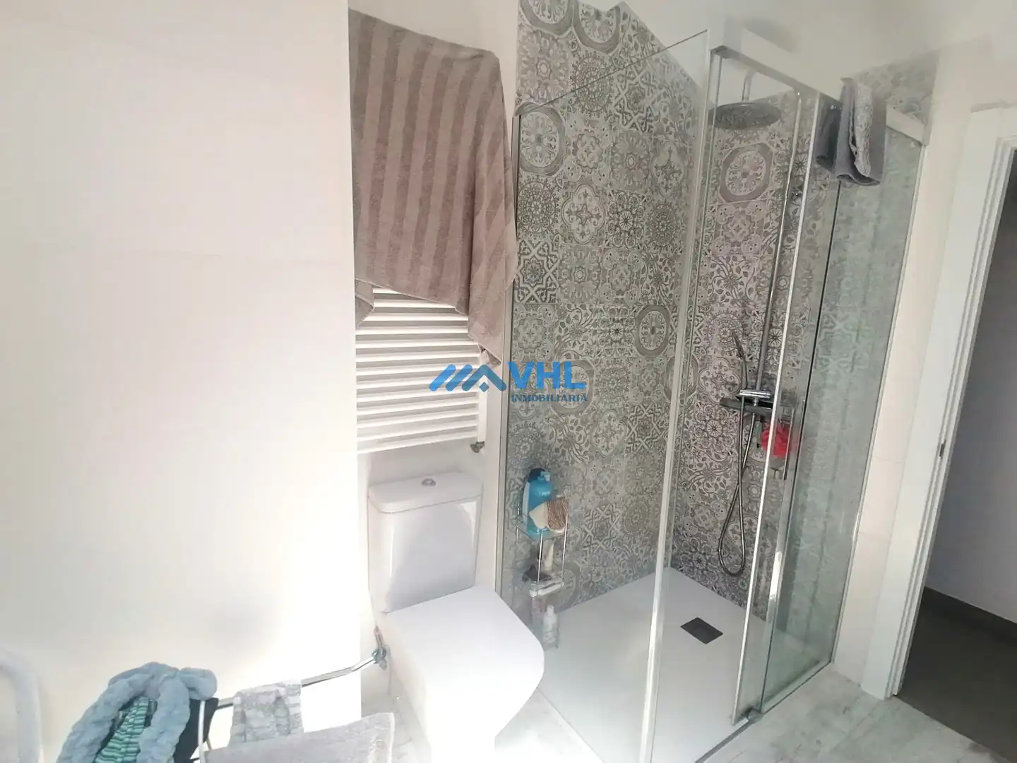 Bathroom of Houses for sale in Castro-Urdiales  with Heating, Private garden and Swimming Pool