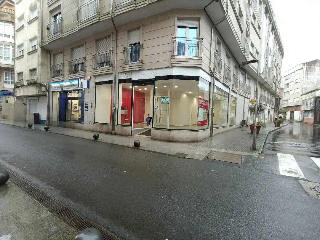 Local comercial en alquiler en Rúa de Galicia