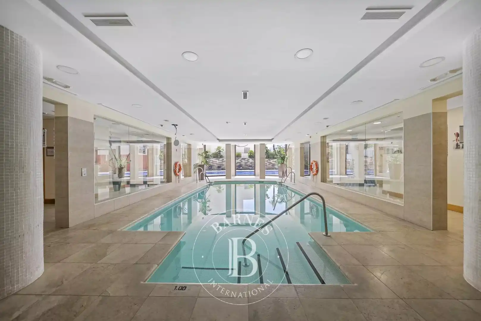 Piscina de Àtic en venda en Marbella amb Aire condicionat, Calefacció i Terrassa