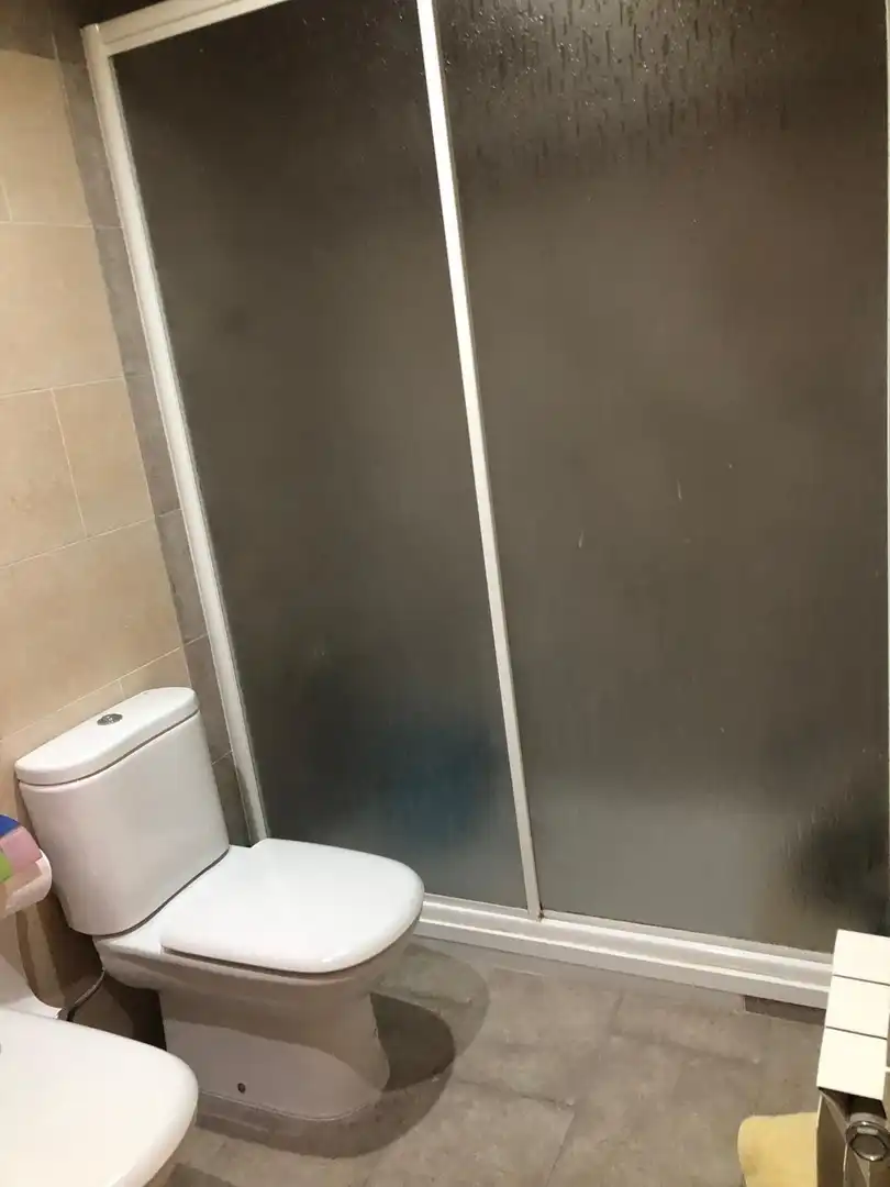 Baño de Casa adosada en venta en Sant Jaume dels Domenys con Calefacción, Terraza y Trastero