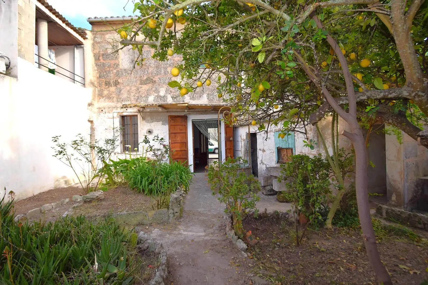 Exterior view of Houses for sale in Llubí  with Private garden