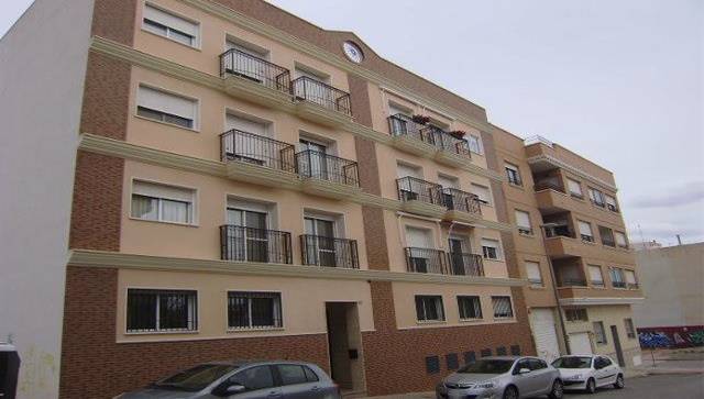 Garaje en Venta en C/ Elda  en Novelda