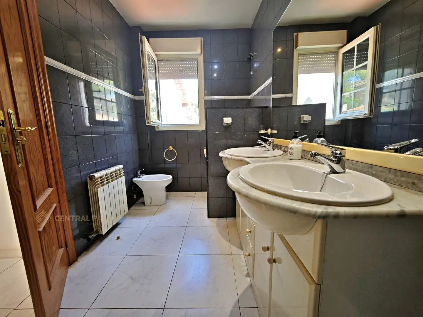 Bany de Casa o xalet en venda en Tarragona amb Calefacció, Jardí privat i Terrassa