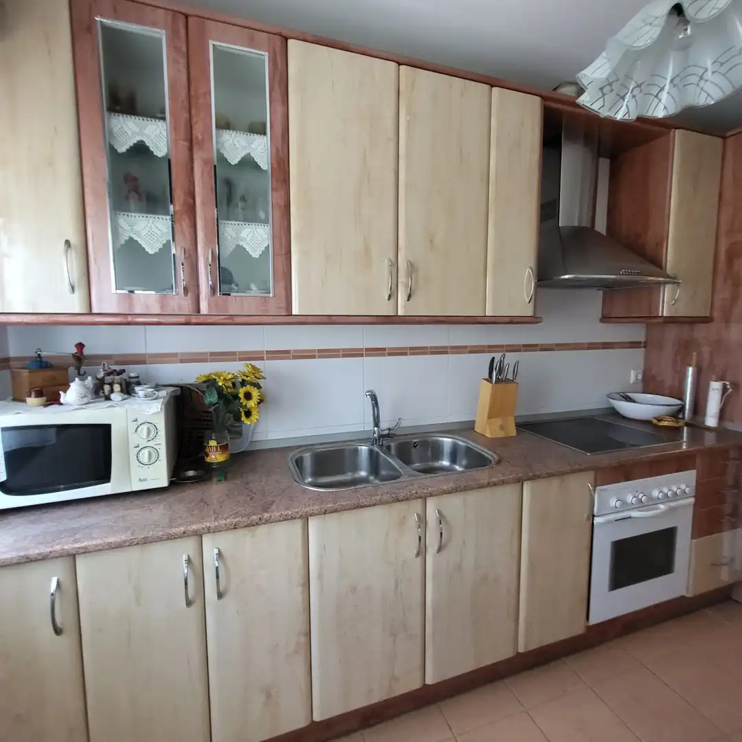 Cocina de Piso en venta en Ávila con Calefacción, Terraza y Trastero